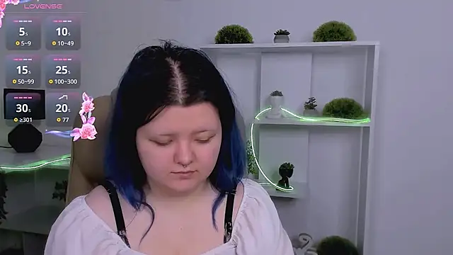 Lunaar  online show from 03-27-26, 06:41