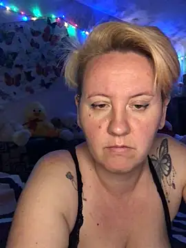 Snapshot of SofiaAmour chatting on 04-18-26, 07:58 SofiaAmour online show from 04-18-26, 07:58