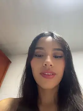 Mia-villalobos online show from 05-02-26, 11:59