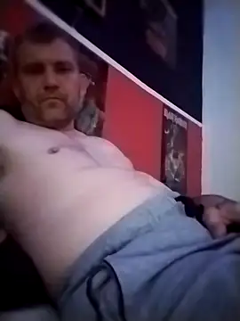 Snapshot of Badboy6983 chatting on 03-22-26, 06:44 Badboy6983 online show from 03-22-26, 06:44