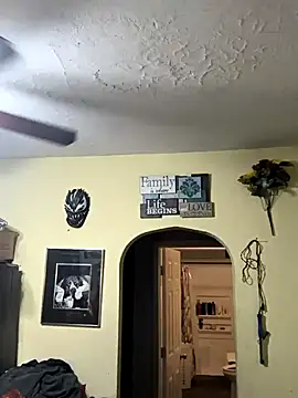 Snapshot of ultimateBWC chatting on 03-04-26, 11:16 ultimateBWC online show from 03-04-26, 11:16