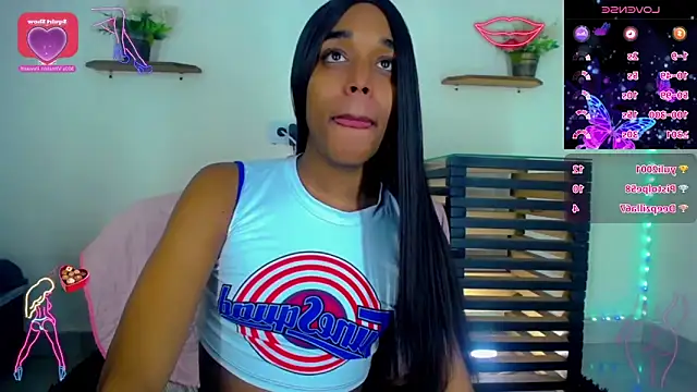 Snapshot of Nashla_D_- chatting on 03-26-26, 09:09 Nashla D - online show from 03-26-26, 09:09