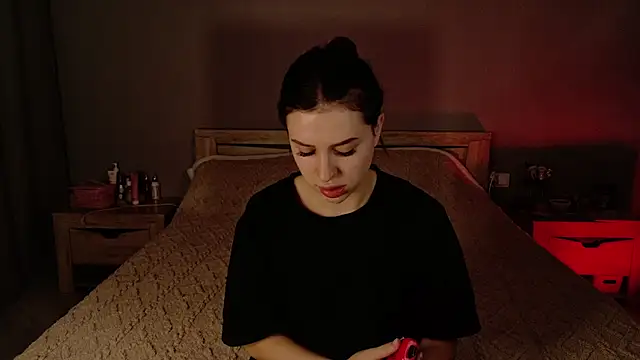  HotBella  online show from 03-05-26, 02:57