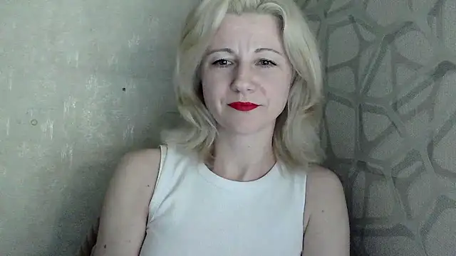Snapshot of Katerina-Kissa chatting on 03-17-26, 06:55 Katerina-Kissa online show from 03-17-26, 06:55