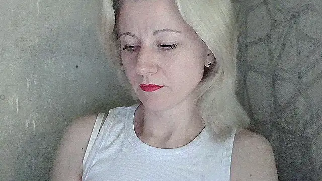 Snapshot of Katerina-Kissa chatting on 03-22-26, 07:06 Katerina-Kissa online show from 03-22-26, 07:06