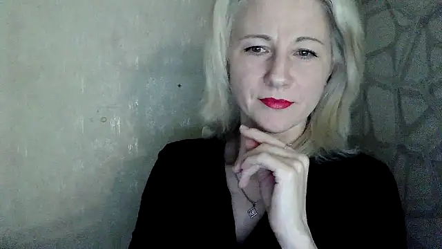 Snapshot of Katerina-Kissa chatting on 04-10-26, 06:56 Katerina-Kissa online show from 04-10-26, 06:56