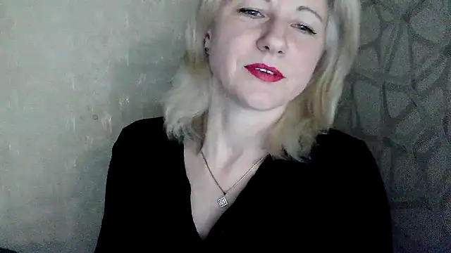 Snapshot of Katerina-Kissa chatting on 04-15-26, 06:15 Katerina-Kissa online show from 04-15-26, 06:15