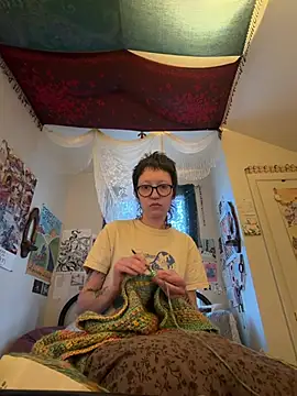 Anniething online show from 03-10-26, 01:54