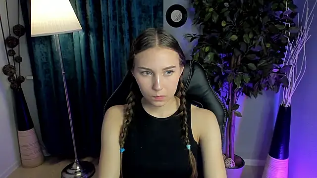 Snapshot of OliviaLang chatting on 03-10-26, 11:59 OliviaLang online show from 03-10-26, 11:59