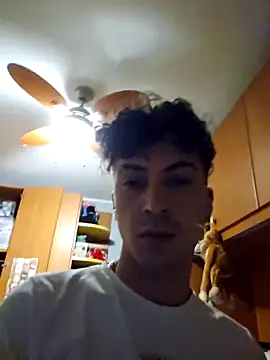 Andreakkkk online show from 04-19-26, 06:43