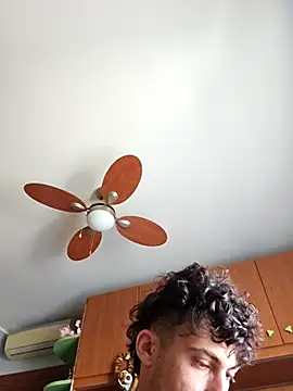 Andreakkkk online show from 04-24-26, 03:47