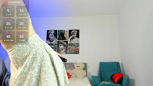 Snapshot of squeezyteasy chatting on 03-04-26, 01:44 squeezyteasy online show from 03-04-26, 01:44