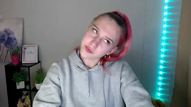 Scarlett lil online show from 04-18-26, 07:34