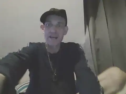 DOUBLETROUBLE7773 online show from 04-06-26, 12:08