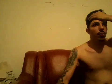 danbig01 online show from 06-10-26, 04:34