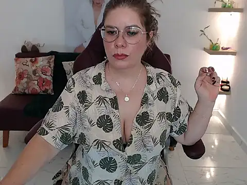 LayahNoir online show from 03-26-26, 11:10