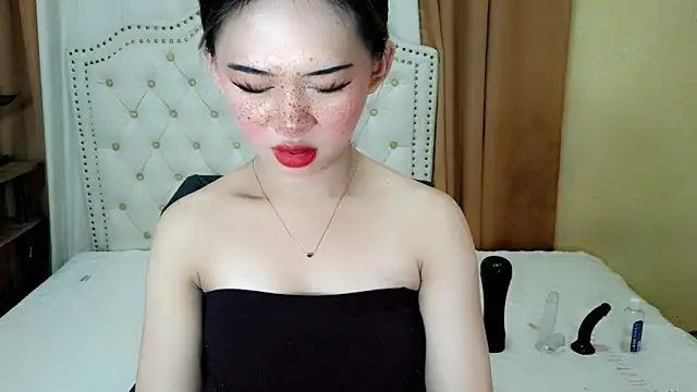Snapshot of Seductive_sophie chatting on 06-09-26, 02:23 Seductive sophie online show from 06-09-26, 02:23