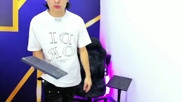 monky 0002 online show from 07-12-26, 04:36