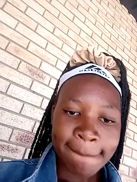 Snapshot of LillyXO2 chatting on 03-08-26, 11:14 LillyXO2 online show from 03-08-26, 11:14