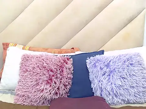 TokyoXXX online show from 04-02-26, 08:50