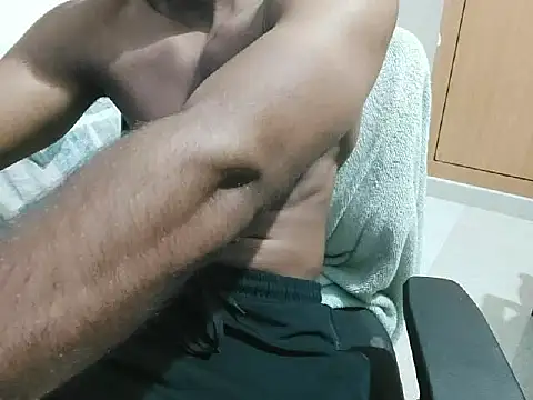 Snapshot of kratosTheHunk chatting on 08-09-26, 11:15 kratosTheHunk online show from 08-09-26, 11:15