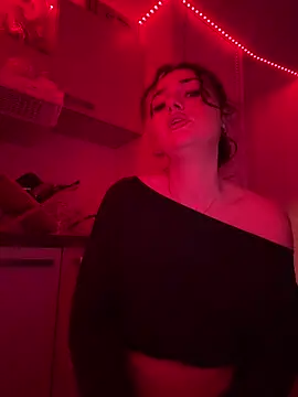 Snapshot of Claraaaaa06 chatting on 03-10-26, 08:14 Claraaaaa06 online show from 03-10-26, 08:14