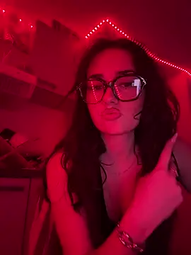 Snapshot of Claraaaaa06 chatting on 03-15-26, 08:48 Claraaaaa06 online show from 03-15-26, 08:48