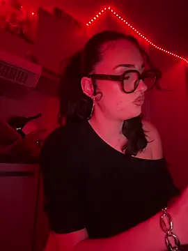 Snapshot of Claraaaaa06 chatting on 03-17-26, 07:39 Claraaaaa06 online show from 03-17-26, 07:39