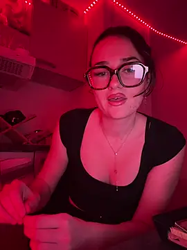 Snapshot of Claraaaaa06 chatting on 03-31-26, 07:36 Claraaaaa06 online show from 03-31-26, 07:36