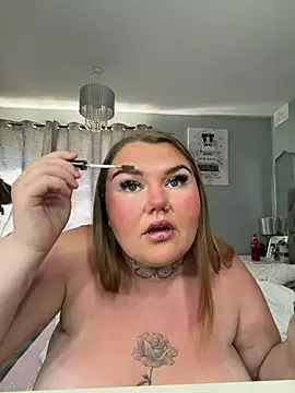 BeeMay22 online show from 06-25-26, 10:20