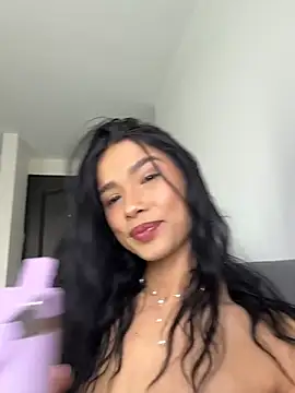 Bella Smithe online show from 06-18-26, 04:33