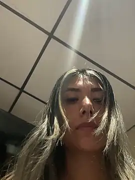 stefanyqueen69 online show from 04-19-26, 04:39