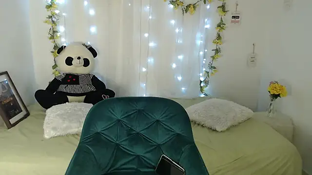 Alissonblue 5 online show from 04-13-26, 08:53