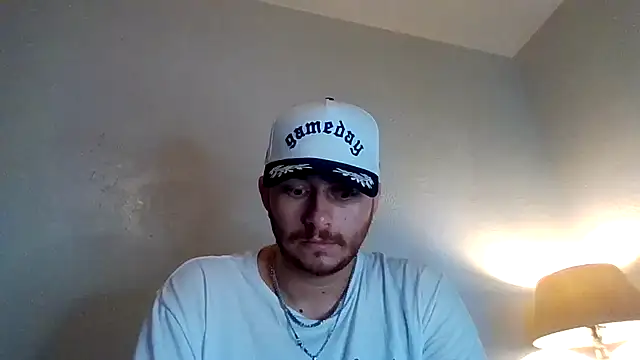 Snapshot of TallHungandCloudy69 chatting on 03-18-26, 01:09 TallHungandCloudy69 online show from 03-18-26, 01:09