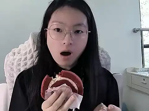 Eeya-36 online show from 03-19-26, 09:35