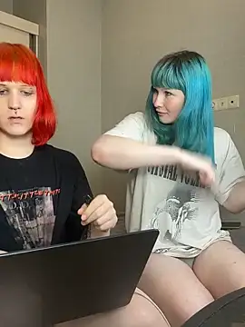 Snapshot of AlexaGudz chatting on 05-11-26, 03:29 AlexaGudz online show from 05-11-26, 03:29