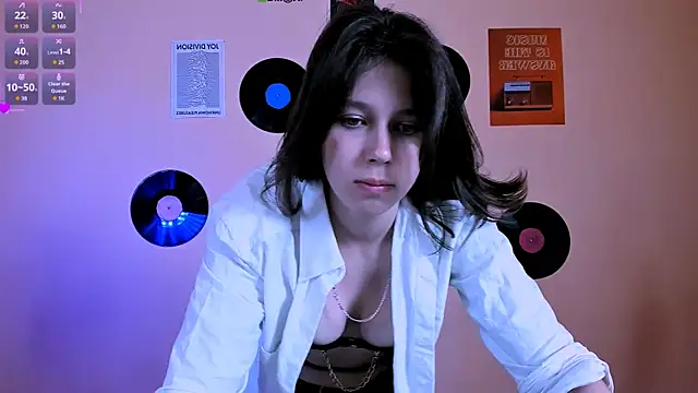 Snapshot of aria_wild_ chatting on 06-14-26, 02:24 aria wild online show from 06-14-26, 02:24