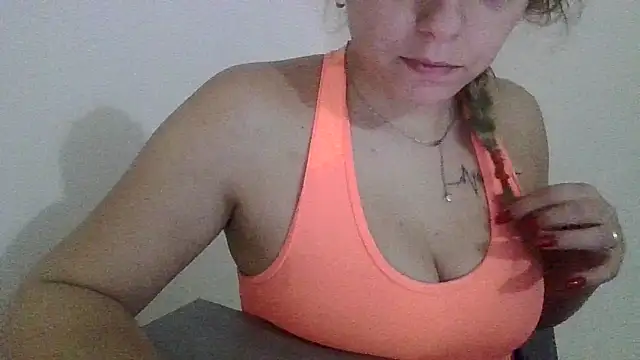 Snapshot of diavola_bionda chatting on 03-20-26, 09:41 diavola bionda online show from 03-20-26, 09:41