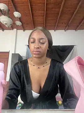 LiaTrainor online show from 03-26-26, 05:18