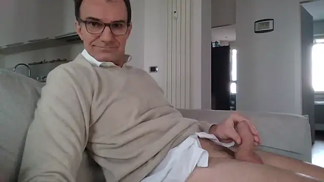 Snapshot of Alex1970-IT chatting on 03-02-26, 01:40 Alex1970-IT online show from 03-02-26, 01:40