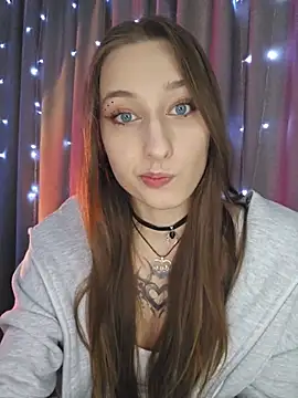 Emma Willson online show from 04-22-26, 12:28