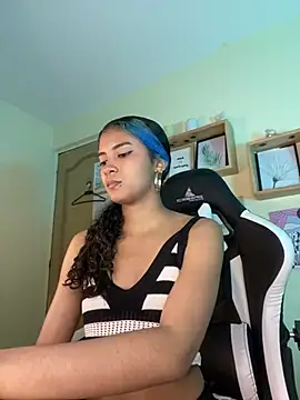Franchezcaa  online show from 07-29-26, 05:33