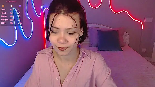 llittle-peachh online show from 04-07-26, 07:58