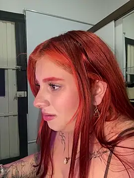 Emma Q0 online show from 04-08-26, 10:54