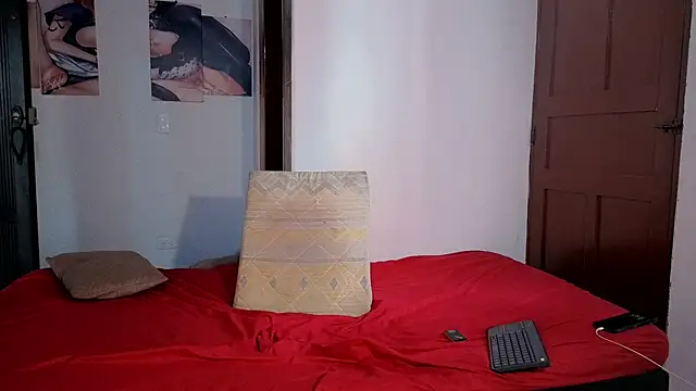 Snapshot of Scarlett_Cherry_ chatting on 05-30-26, 07:44 Scarlett Cherry online show from 05-30-26, 07:44