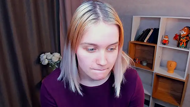 AveIinaStromain online show from 03-03-26, 11:05