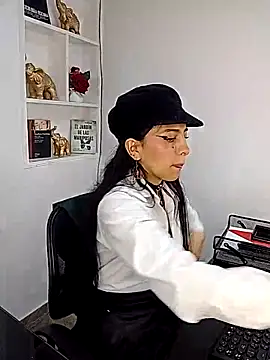 jaade doll online show from 03-31-26, 01:11