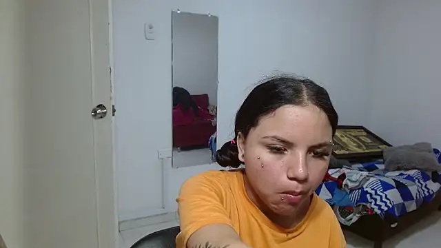 Snapshot of kimmyfuckass chatting on 07-16-26, 12:22 kimmyfuckass online show from 07-16-26, 12:22