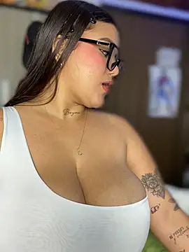 michellesexxxy3 online show from 05-09-26, 03:56