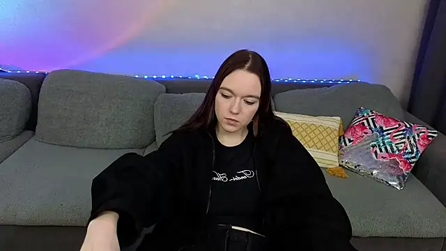 SunyLily online show from 05-07-26, 07:14